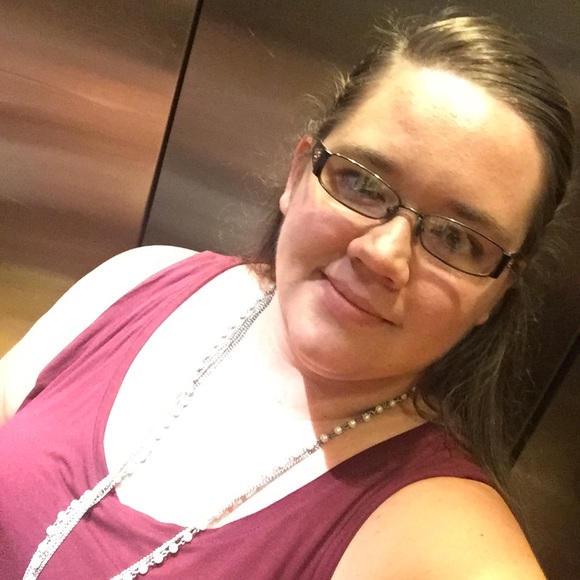 Meet your Posher, Crystal - Picture 1 of 1